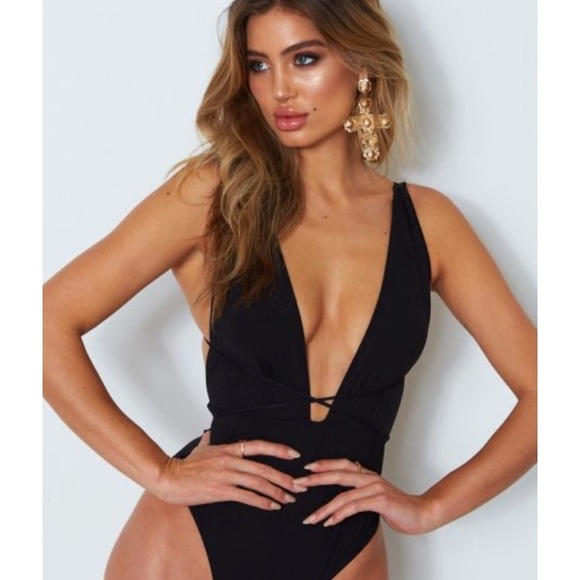 white fox boutique Tops - Black bodysuit